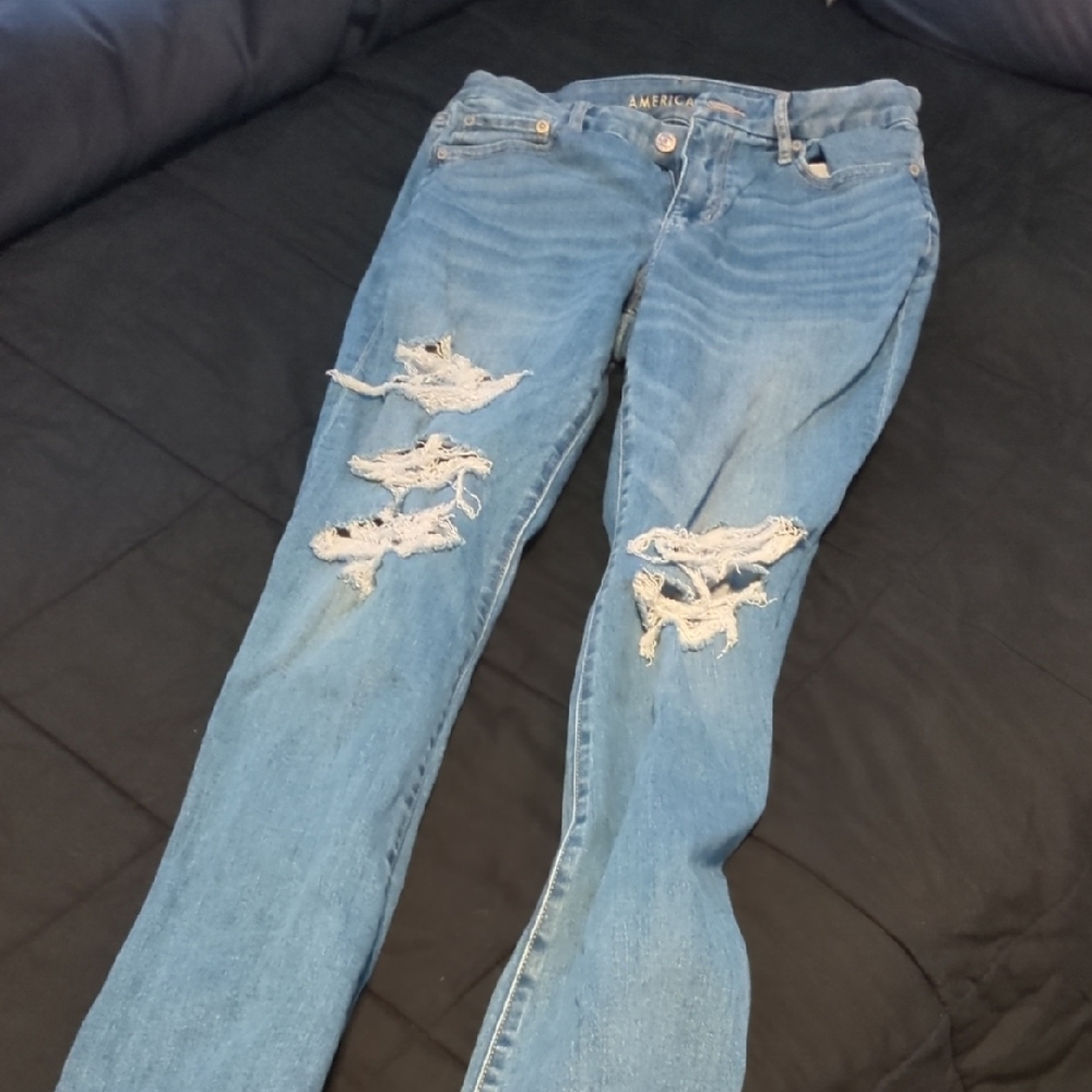 American Eagle Outfitters Blue Distressed Women's Jeans